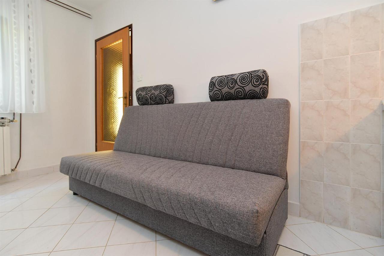 Apartment Mario 2060 Pula Bagian luar foto
